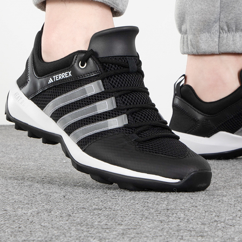 阿迪达斯Adidas男女鞋夏季CLIMACOOL减震透气运动鞋休闲鞋IE7716