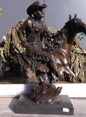 抽象骑马人物摆件工艺品