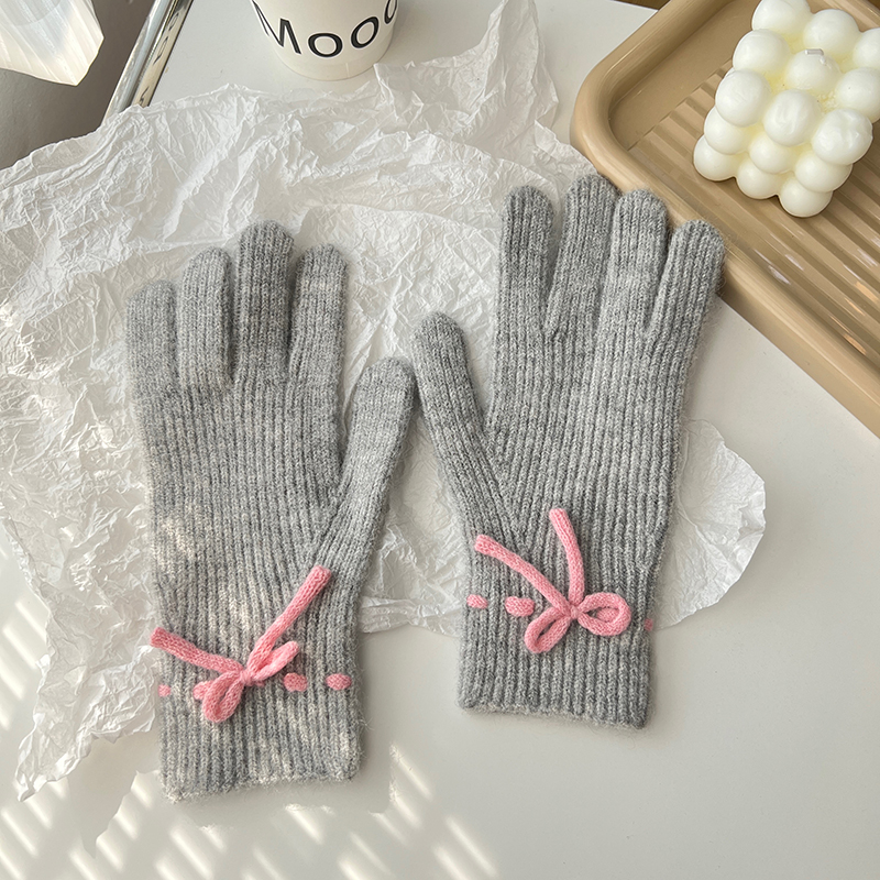 NikkiHaley羊绒可触屏保暖手套