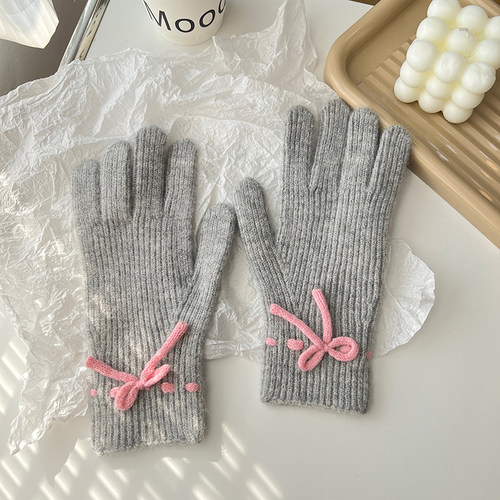 NikkiHaley羊绒可触屏保暖手套