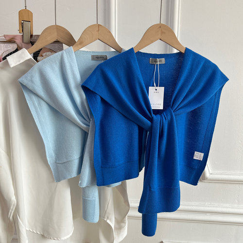初恋蓝羊毛混纺针织披肩外搭女夏