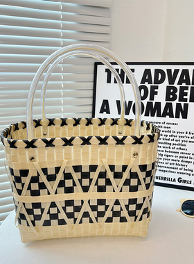 编织包网红菜篮子黑白塑料手提包手拎包出游户外野餐沙滩度假女包