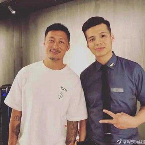 madness余文乐同款胜利手势t恤