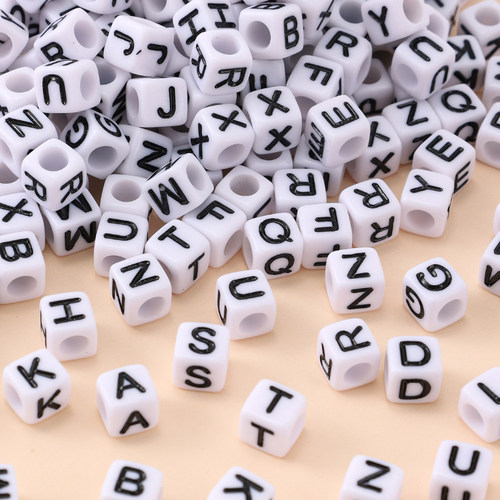 其他亚克力单字母DIY手链