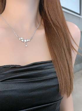 精致简约星星项链女高级感锁骨链