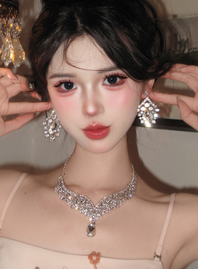 闪耀星河夸张闪钻水滴项链耳环