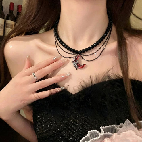 暗黑朋克红色月牙项链