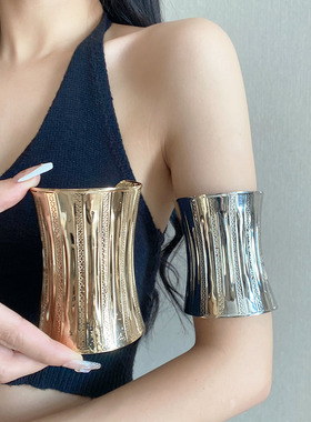 复古夸张宽边浮雕花纹臂环