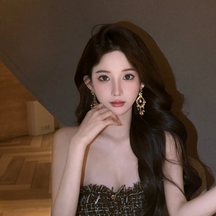 法式轻奢香槟色镶钻耳环闪耀宴会长款水滴耳钉高级感夸张流苏耳饰