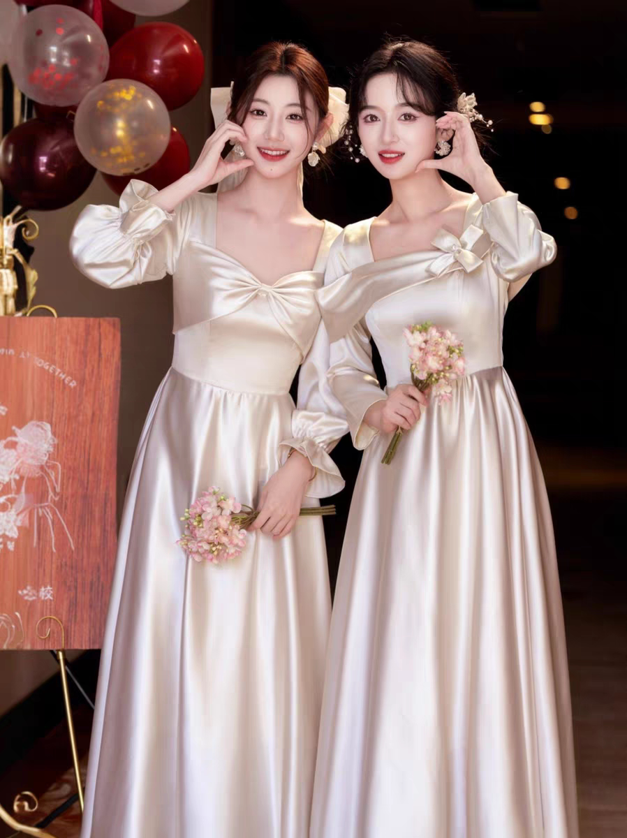 香槟色伴娘服2025新款冬季缎面高级伴娘团长袖小众婚礼姐妹团礼服