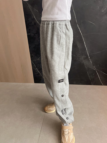 新款 男女童儿童薄款运动裤中大童裤子跑步长裤卫裤 130-170