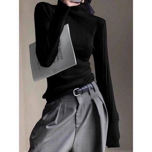 蓝色半高领针织打底衫女秋冬高级感修身软糯毛衣内搭茶里茶气上衣