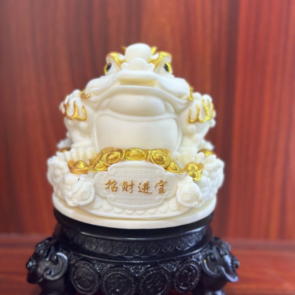 象牙果雕刻描镀金招财进宝金蟾12*20cm办公室玄关装饰工艺品摆件