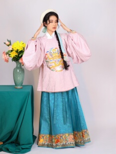 囿春【六折清仓】捞金小海鲜 汉服 明织金仿妆花马面裙