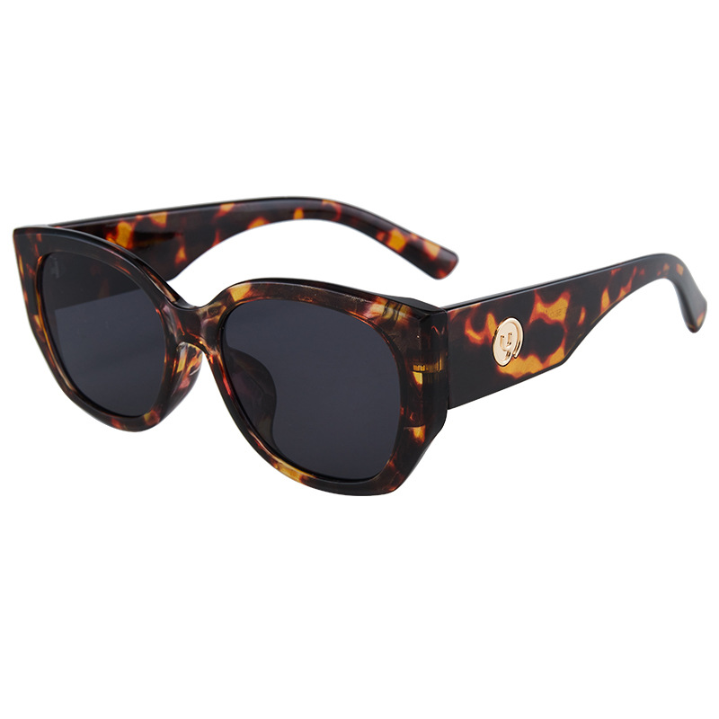 韩版复古方形大框墨镜女夏季旅行遮阳网红甜辣显脸小高级感太阳镜