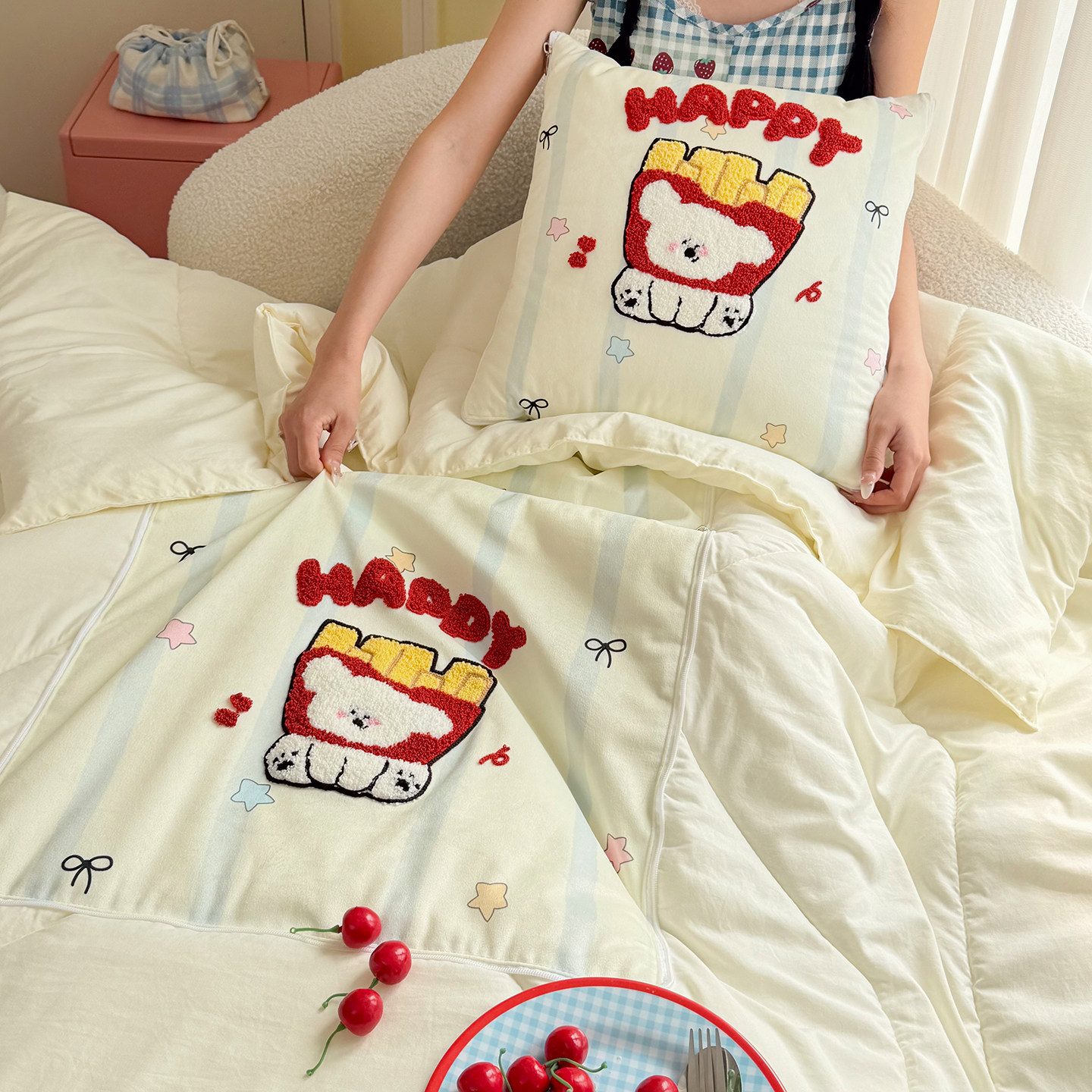 多功能可爱卡通抱枕被子两用二合一汽车靠垫办公室午休枕头空调毯