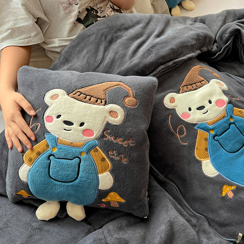 加厚卡通小熊抱枕被子两用