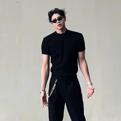 黑色正肩修身短袖男款夏季高级