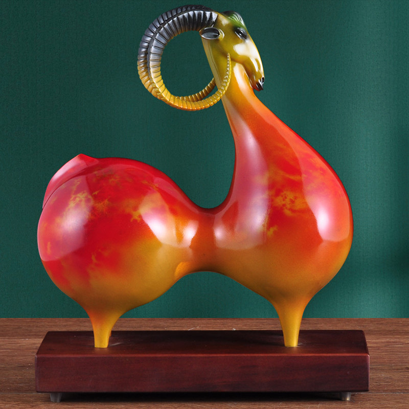 彩铜羊摆件现代创意生肖羊抽象摆设家居客厅电视柜装饰品乔迁礼品