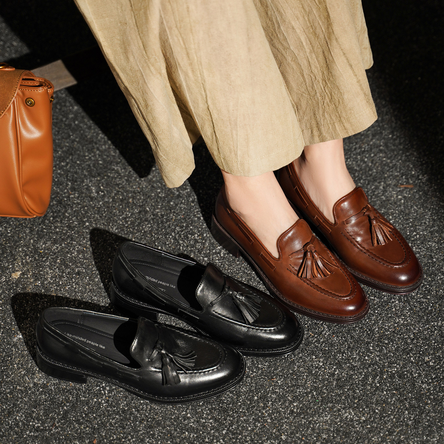 【海莉乐福鞋】真皮绒面流苏水洗牛皮乐福鞋加绒软底一脚蹬单鞋女