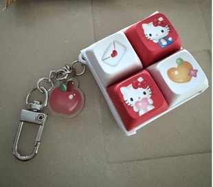 韩国正品便利店 三丽鸥hellokitty凯蒂猫键盘钥匙扣挂件包包挂饰