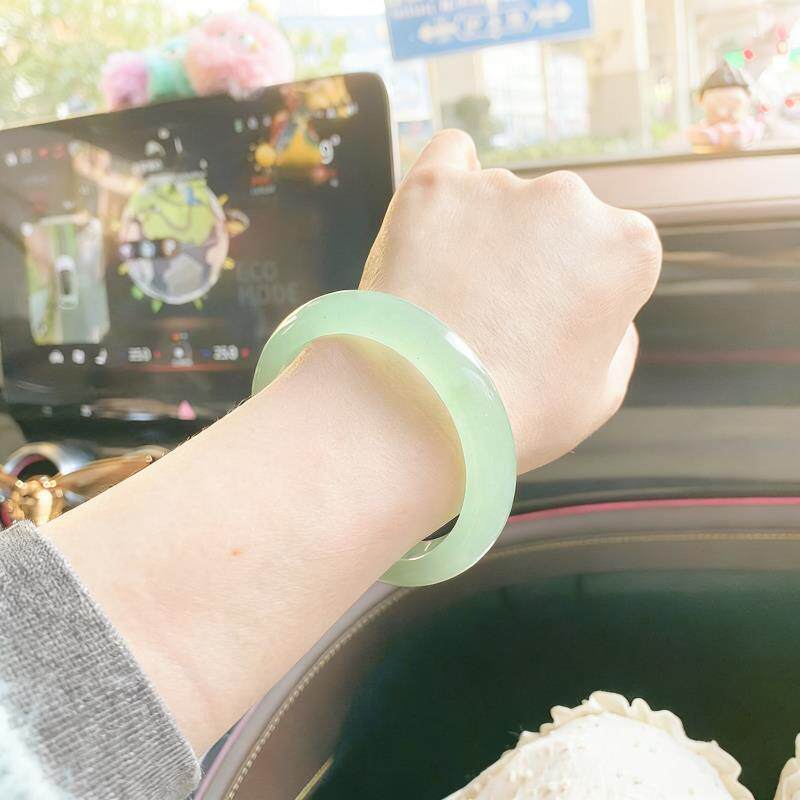 “含香绕镯”翡翠手镯玉手镯子女款高冰白底青送女友送妈妈处理