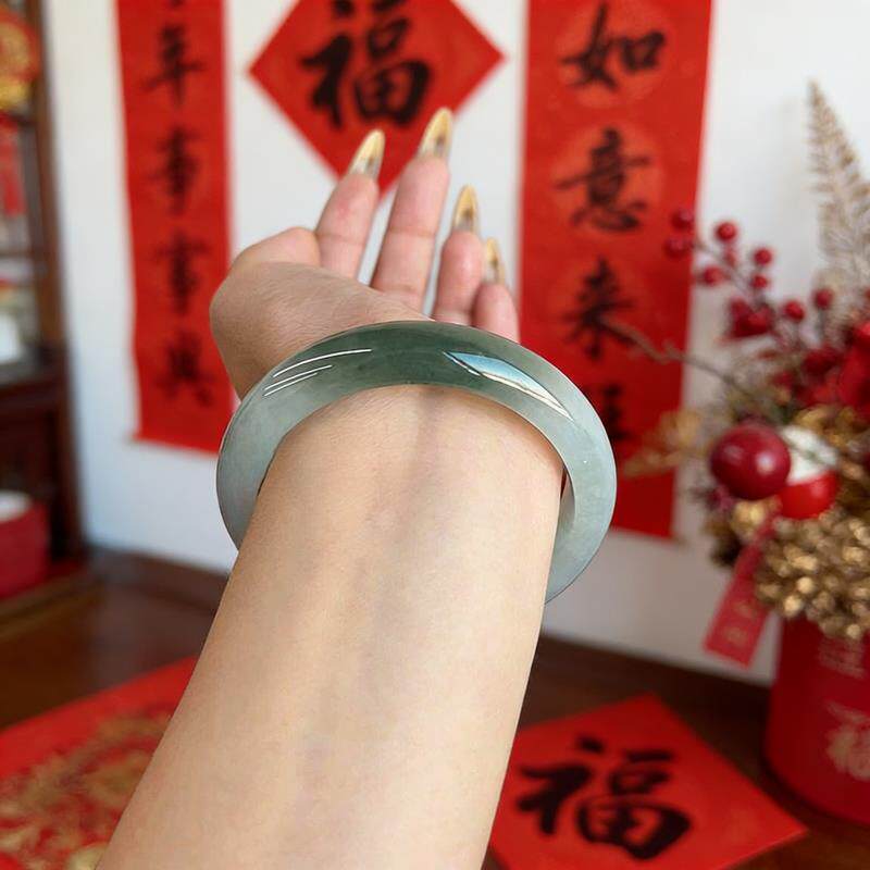 “溪脂凝玉”甸翡翠玉石镯子糯冰种飘阳绿玉手镯女款真玉处理