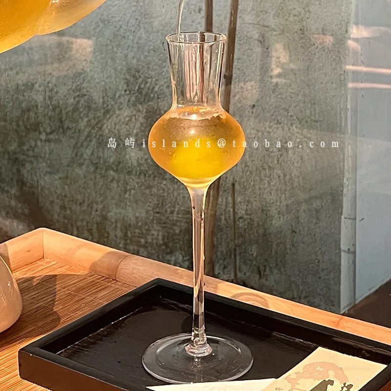 新中式玻璃郁金香香槟杯