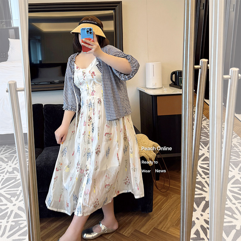 小珠桃子大码女装夏重工刺绣仿天丝修身显瘦吊带连衣裙200斤胖mm