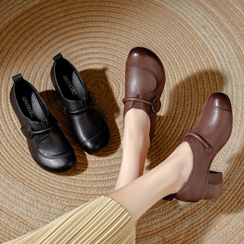 真皮软底妈妈鞋2025春秋新款中老年女鞋头层牛皮单鞋中跟粗跟皮鞋
