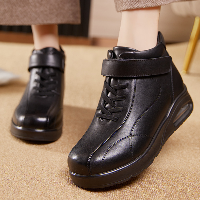 真牛皮短靴一脚蹬二棉皮鞋防滑厚底气垫保暖加绒中老年妈妈厚棉靴