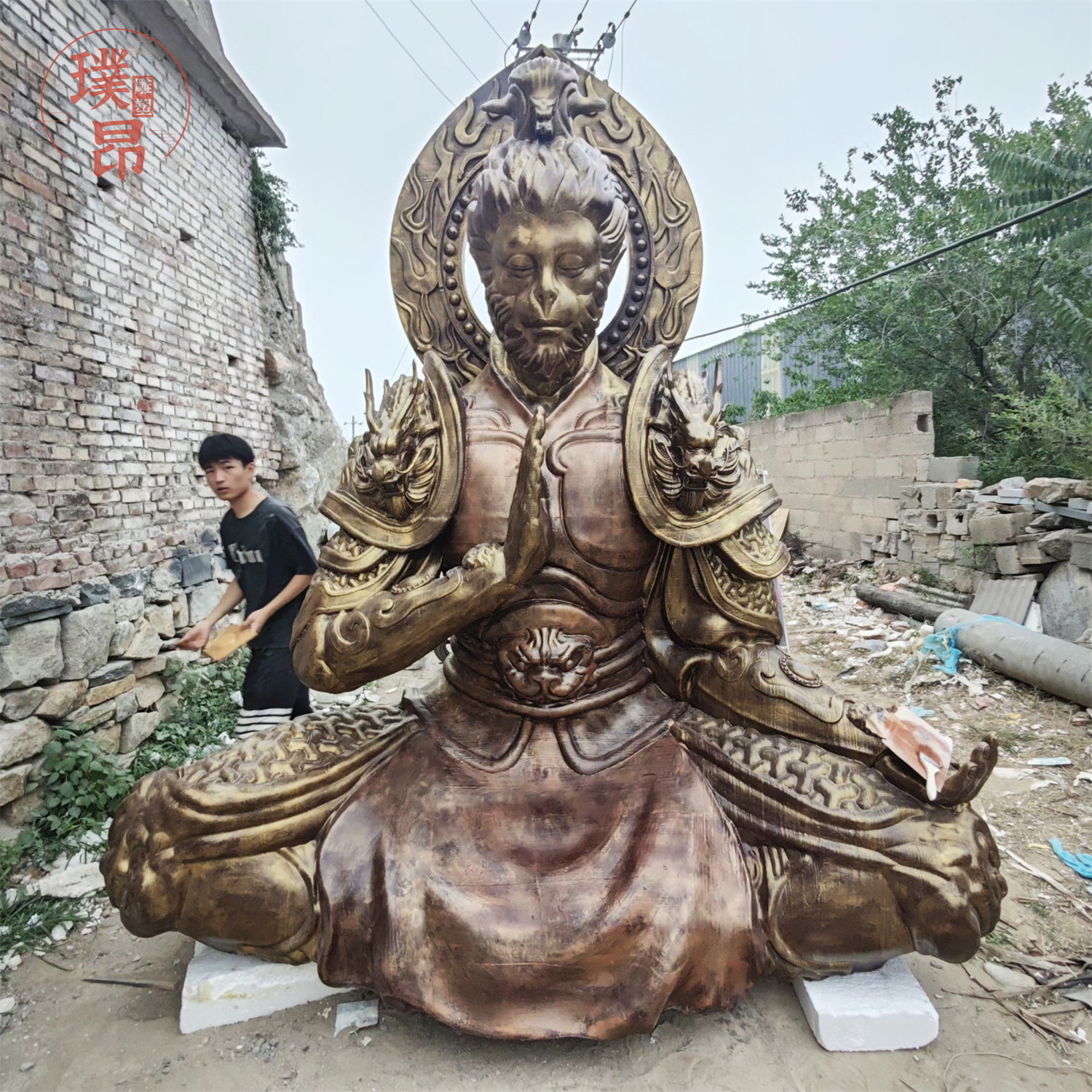 大型孙悟空坐像雕塑3米高齐天大圣玻璃钢雕像3d打印塑料模型定制