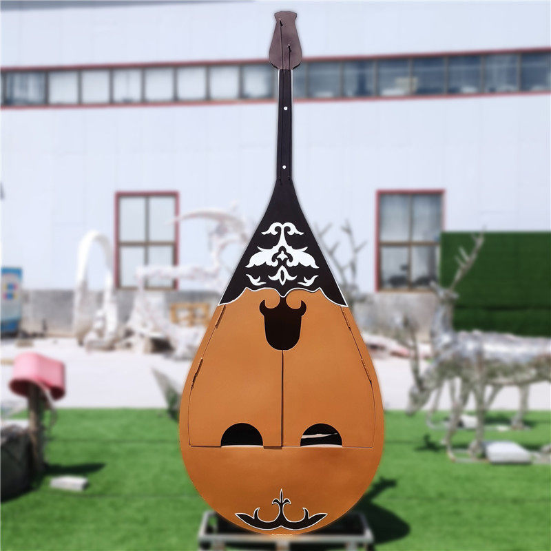 大型现代不锈钢抽象琵琶雕塑户外乐器橱窗景观装饰简约金属摆件