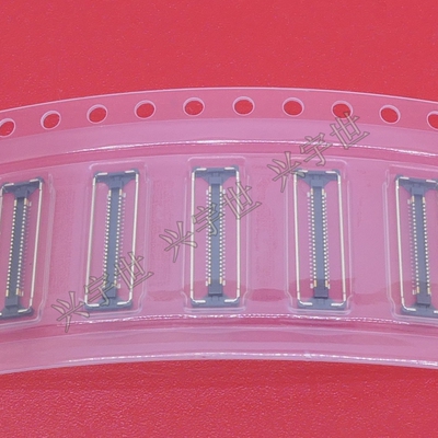 20697-028E-01 板对板公座连接器全新原装IPEX-28pin