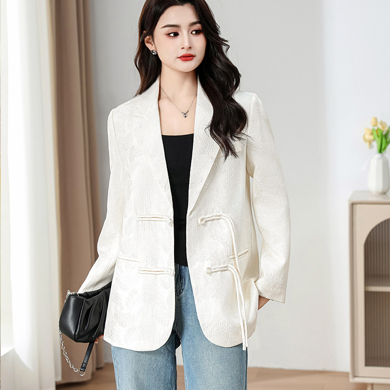 新中式西装外套女2026春新款轻国风西服上衣中国风提花盘扣休闲厚