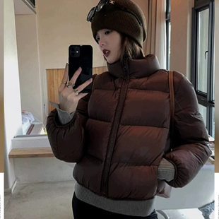 咖色肯豆羽绒服女短款2023冬新款宽松小个子白鸭绒面包服加厚保暖