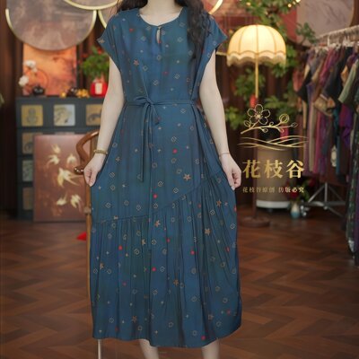 南风知甜（蓝色）提花老料女装圆水滴领短袖连衣裙绿鱼尾