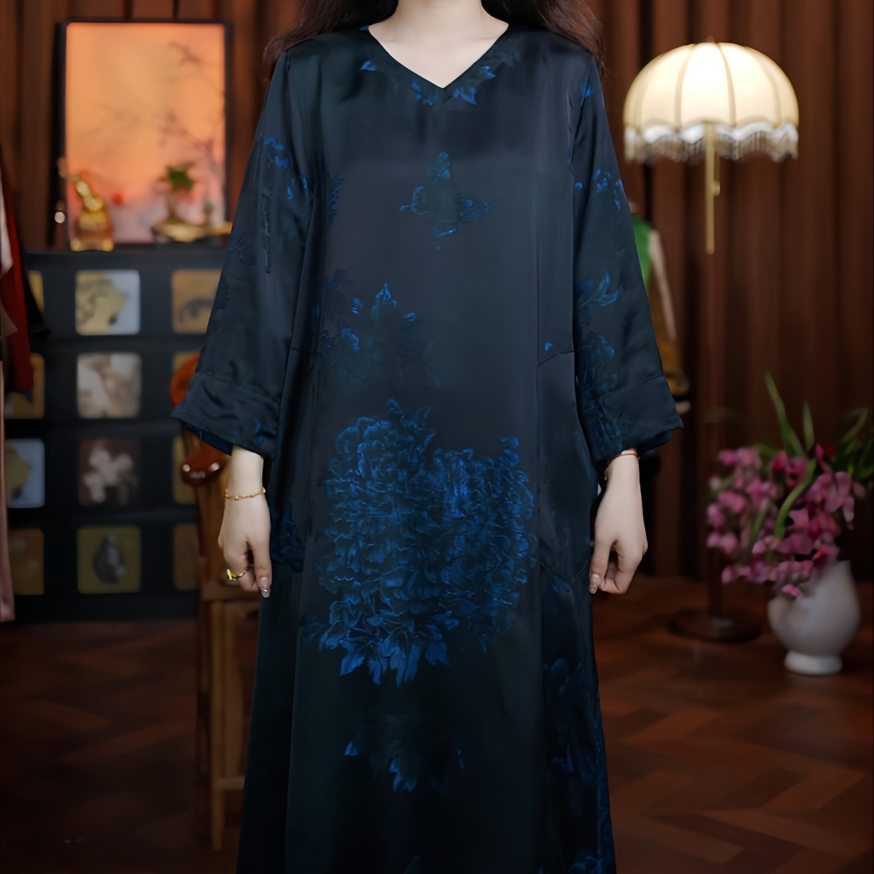 一抹红尘（藏蓝色）2026V领双面双穿长裙老料女装新款提花连衣裙