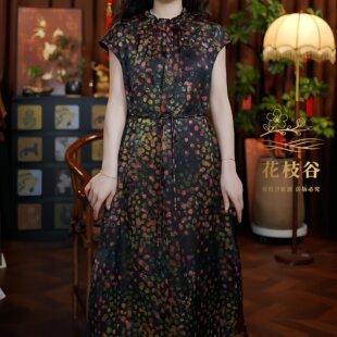 霜轻似梦(黑点色)2026提花老料花边圆领短袖女装连衣裙