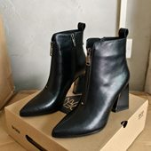 加绒高跟保暖靴出口意大利原单女靴 尖头黑色双拉链装 饰粗跟短靴