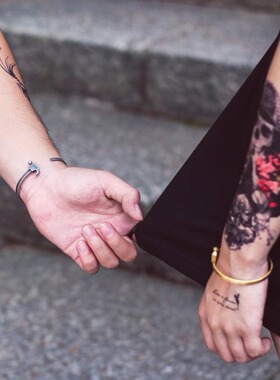 原创国潮牌钛钢手镯开口男士欧美原创首饰创意个性铁锤情侣手