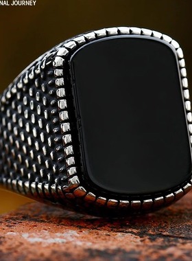 方形宽版大码欧美钛钢镶嵌锆石复古男士戒指黑色复古时尚钛钢指环