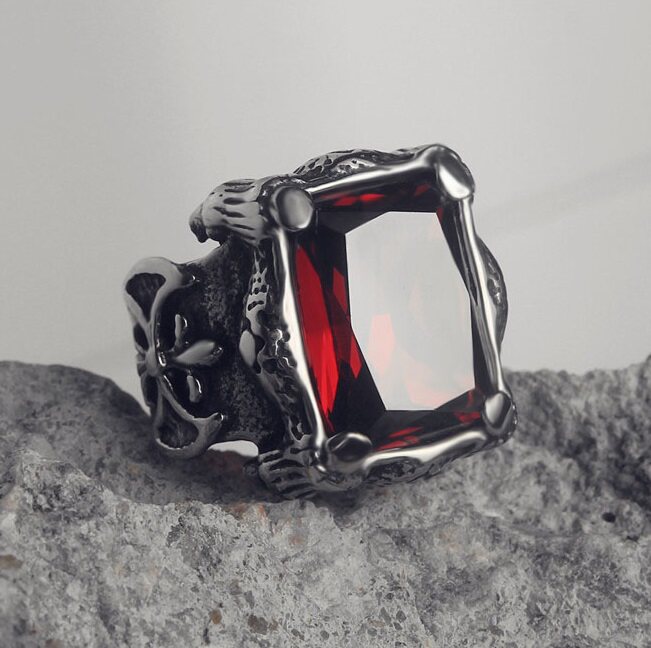个性嘻哈冷淡风网红钛钢红宝石戒指男士霸气食指朋克潮人女尾戒