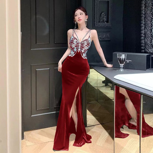赫本风法式闪钻挂脖连衣裙女春夏高级感名媛party鱼尾丝绒晚礼服