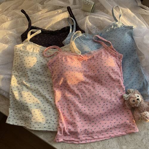 甜辣妹蓝色蕾丝边吊带小背心女夏季bm碎花内搭打底短款带胸垫上衣