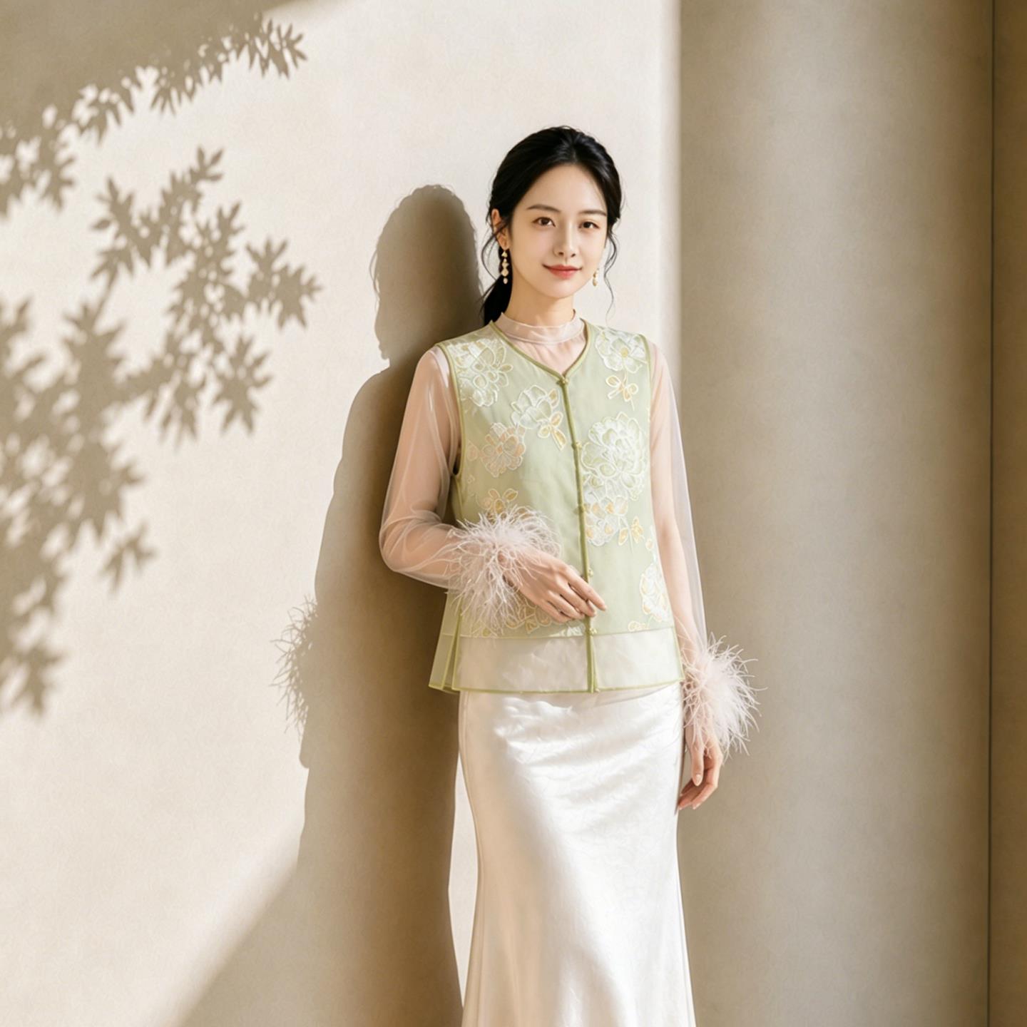 千渝2026桑蚕丝印花新中式马甲女优雅国风气质轻薄真丝马夹夏季罩