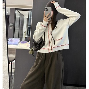 女 秋冬时髦双色绣边拼色100羊毛圣诞新年针织开衫 septw 都市丽人