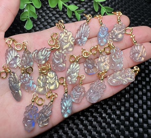 天然月光石九尾狐狸吊坠灰月光蓝光彩光万能扣百搭爱情小巧包邮