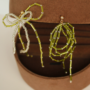 【植物森林度假感】手工流苏管珠无耳洞耳环绿色小众蝴蝶结耳饰