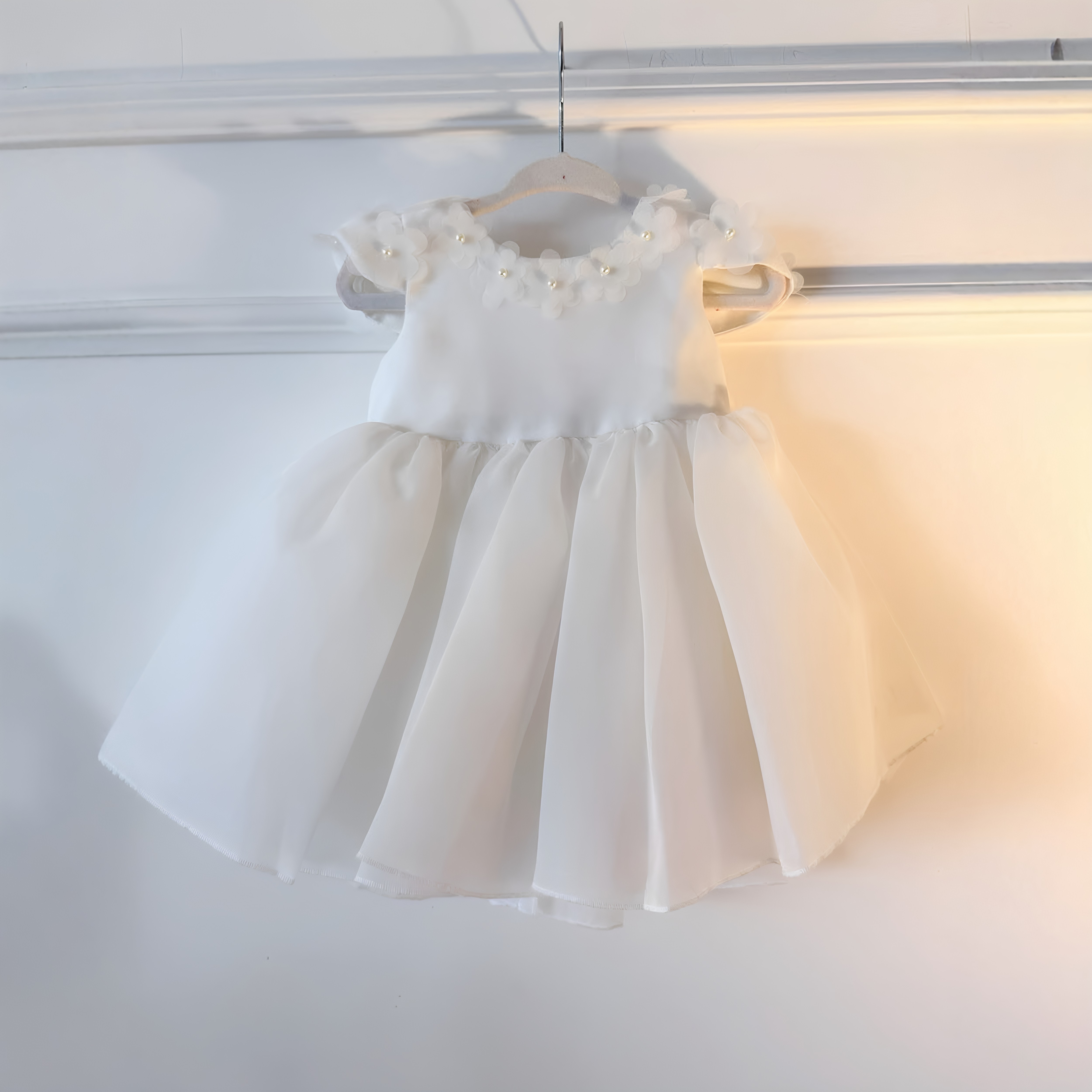 女宝周岁珍珠网纱公主礼服图片